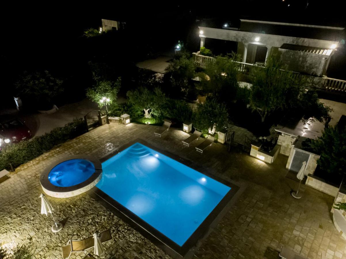 Appartamento Gardenia In Villa Mariella Ostuni Exterior photo
